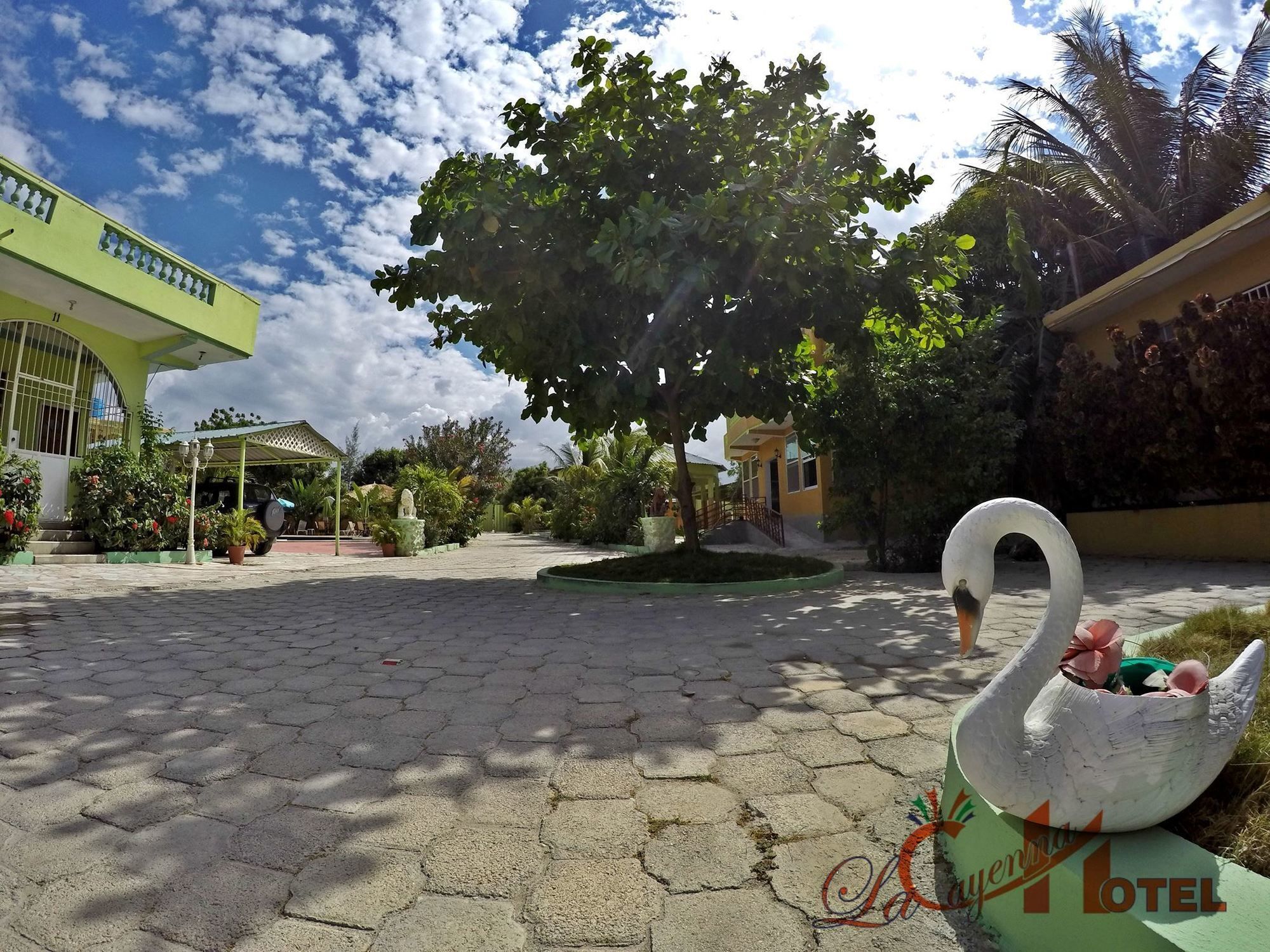 La Cayenna Hotel Et Restaurant Port-au-Prince Zewnętrze zdjęcie