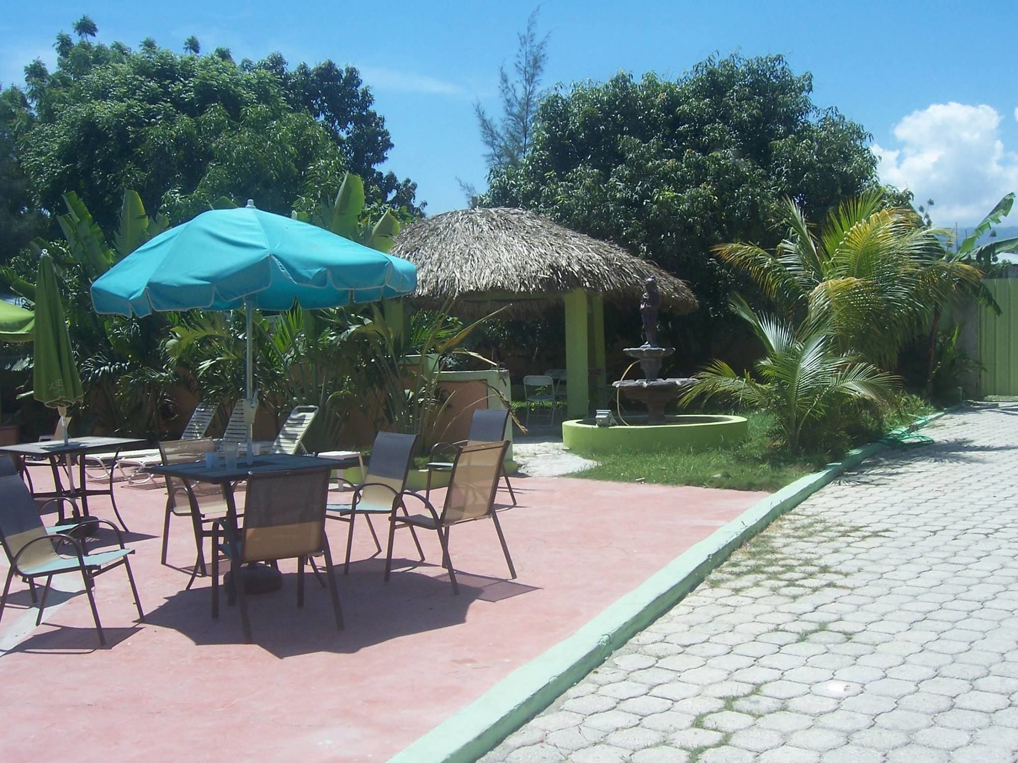 La Cayenna Hotel Et Restaurant Port-au-Prince Zewnętrze zdjęcie